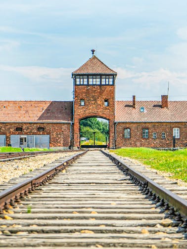 Tour to Krakow to Auschwitz Birkenau Tours
